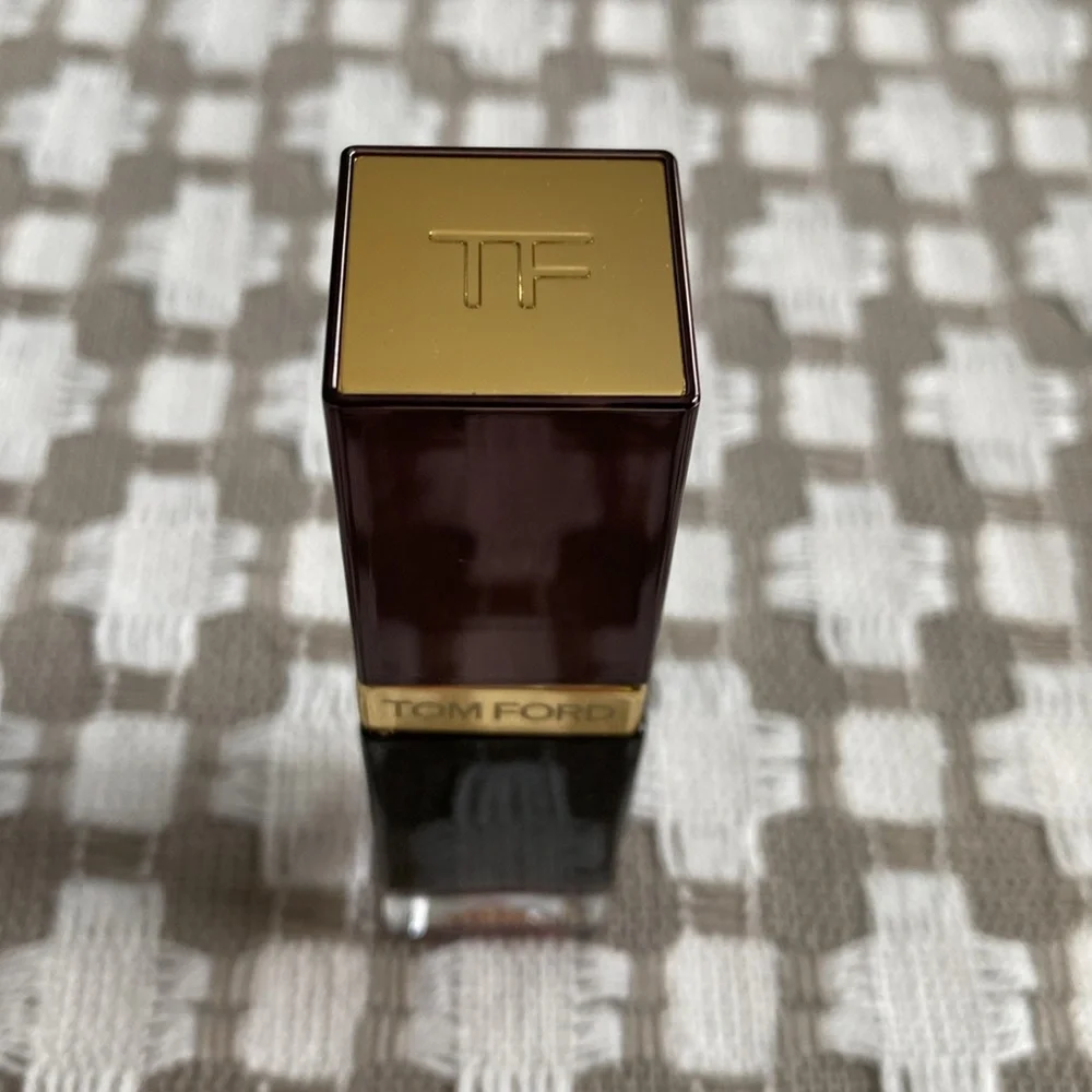 Tom Ford Lip Lacquer Luxe, 69 Night Mauve, EUC, Tried on once - Picture 3 of 5
